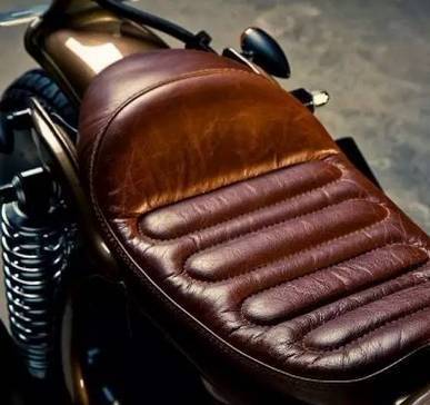 從汽車到服飾 皮革工藝應(yīng)用的演進(jìn)與批發(fā)市場(chǎng)現(xiàn)狀