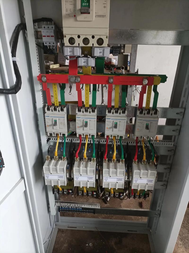 電氣設(shè)備線(xiàn)路故障排除與維修 高低壓成套配電柜的奧秘與實(shí)踐